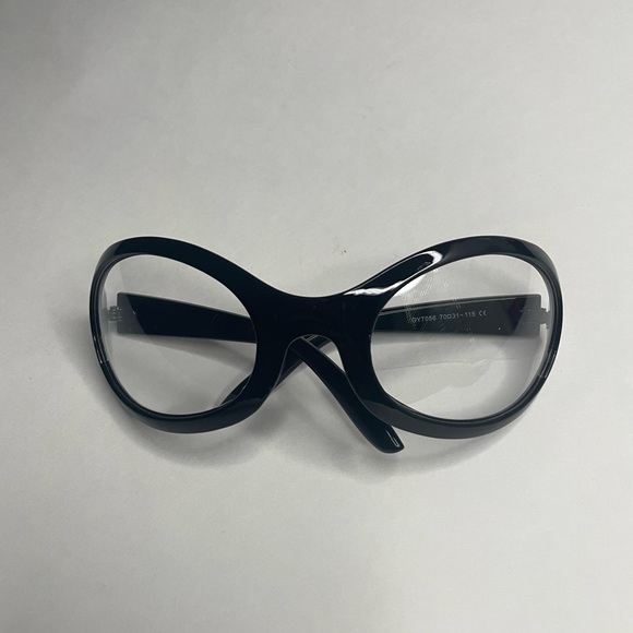 **NEVER WORN** oversized glasses rounded futuristic sunglasses see though unisex - Picture 2 of 3